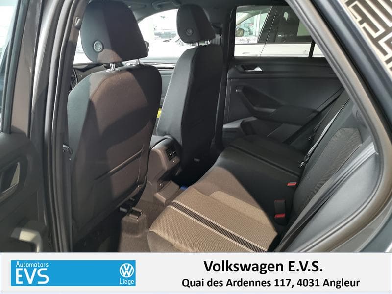Volkswagen T-Roc Style - 10