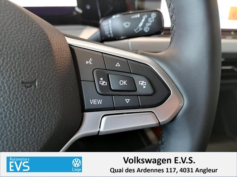 Volkswagen Golf Life - 17