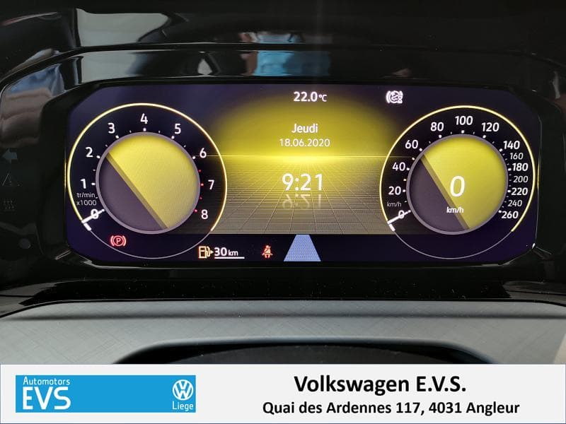 Volkswagen Golf Life - 14