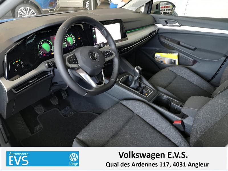 Volkswagen Golf Life - 8