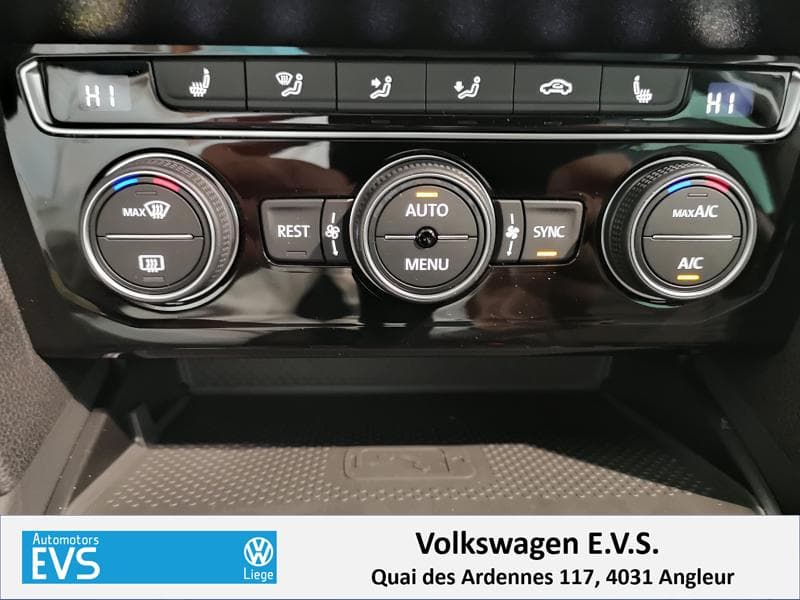 Volkswagen Passat Variant Elegance - 28