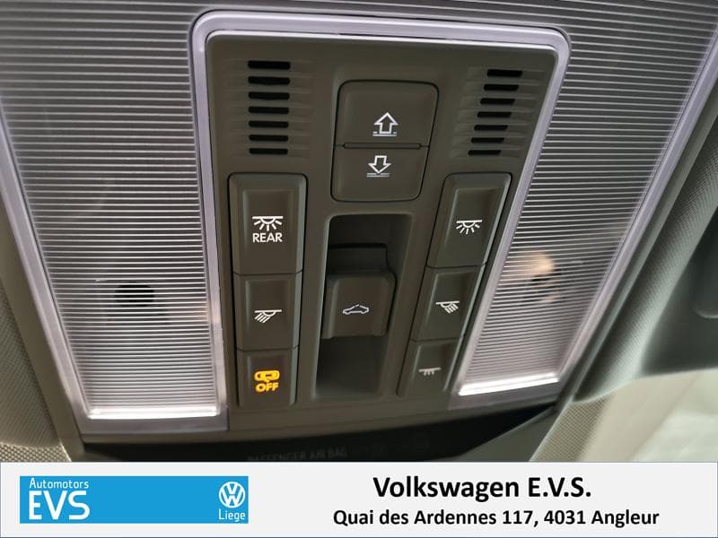 Volkswagen Passat Variant Elegance - 31