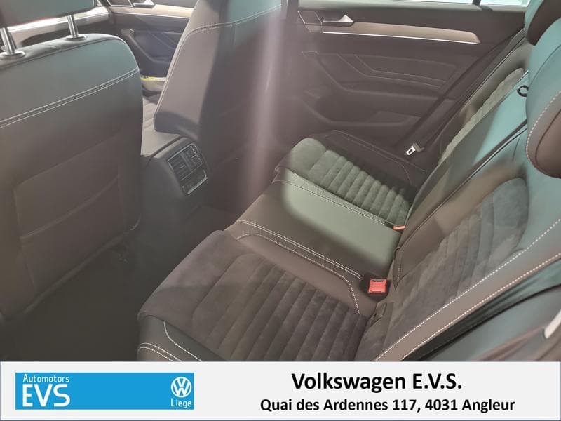 Volkswagen Passat Variant Elegance - 9