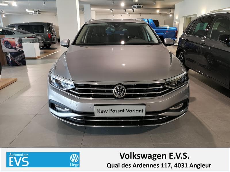 Volkswagen Passat Variant Elegance - 2