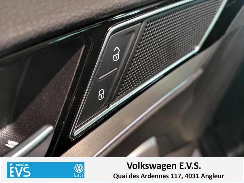 Volkswagen Passat Variant Elegance - 10