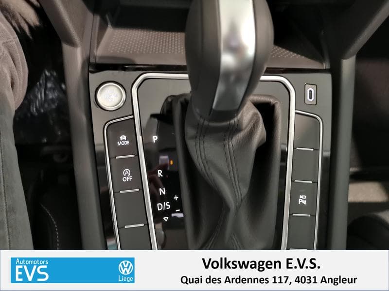 Volkswagen Passat Variant Elegance - 29