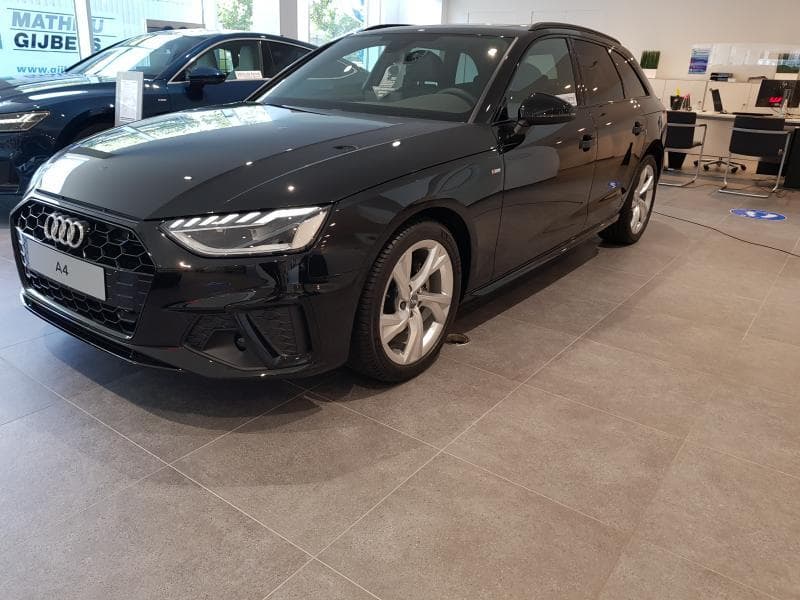 Audi A4 S Line - 2