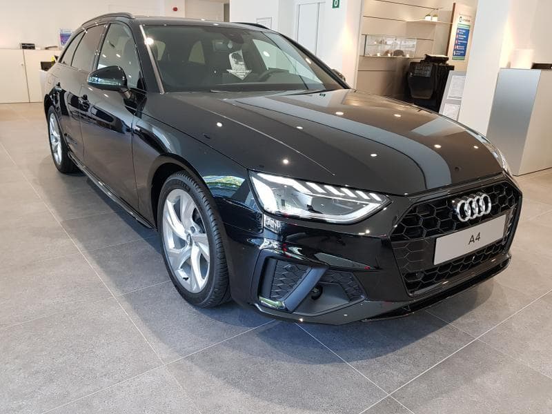 Audi A4 S Line - 1