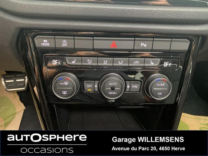Volkswagen T-Roc SPORT//DSG//PANO - 14
