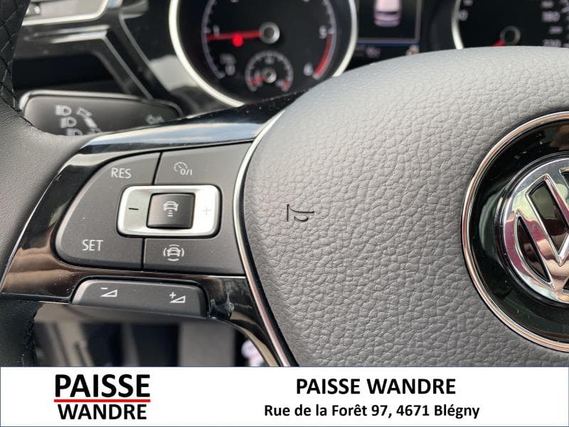 Volkswagen Touran III Highline - 17