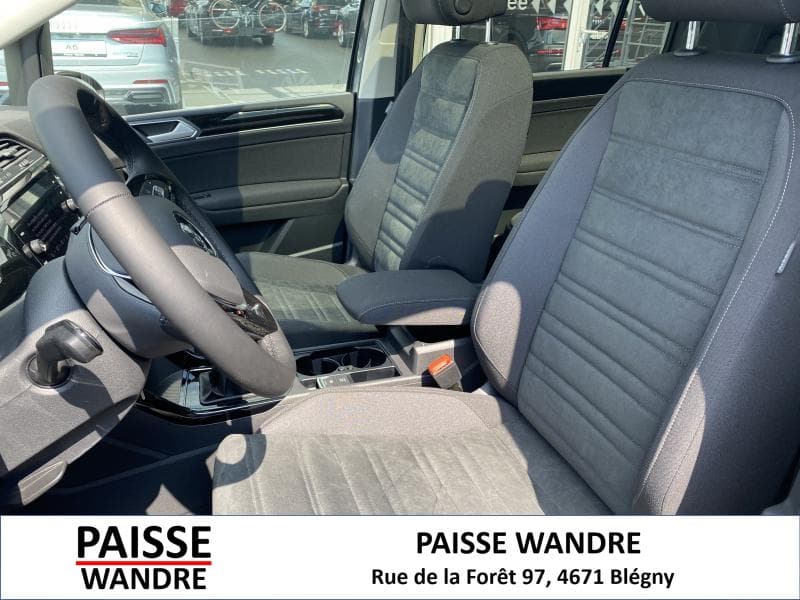 Volkswagen Touran III Highline - 11