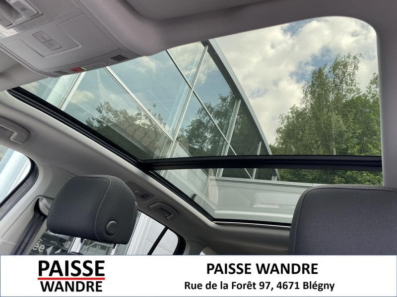 Volkswagen Touran III Highline - 13
