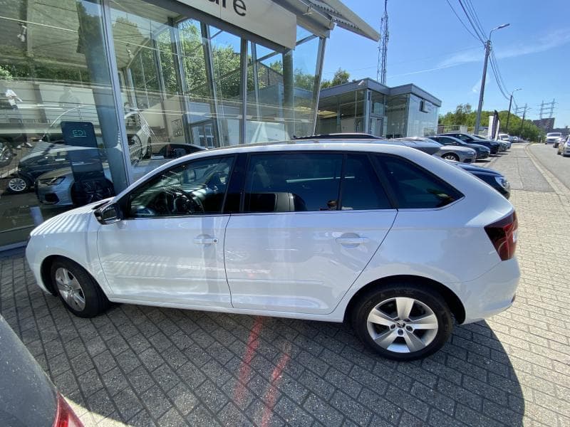 Skoda Rapid Ambition - 8