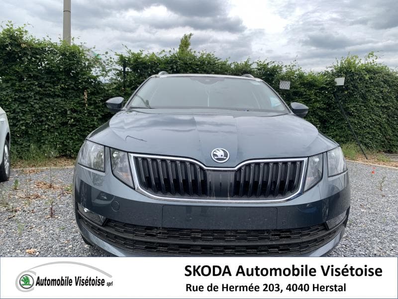 Skoda Octavia Ambition - 1