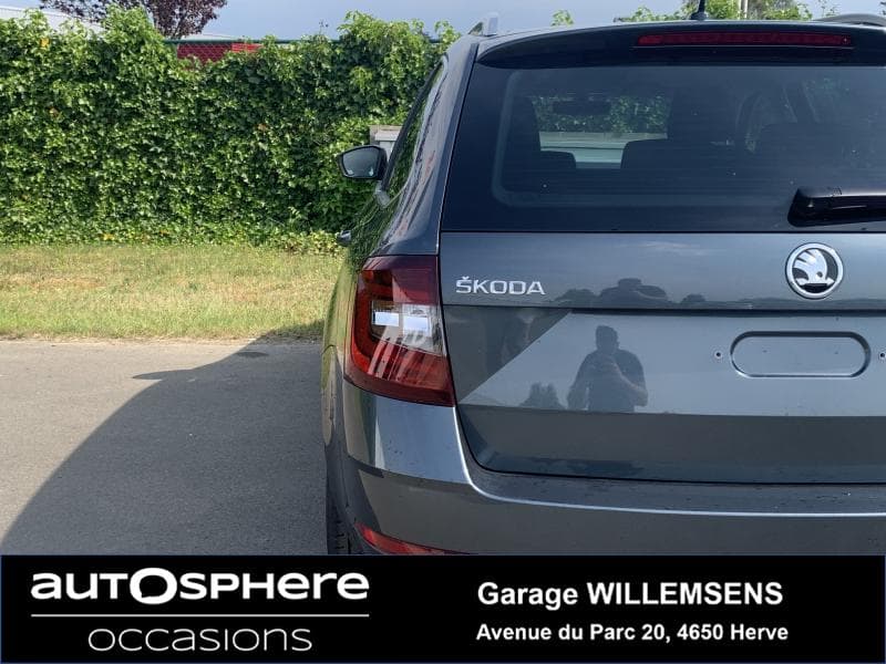 Skoda Octavia III Ambition Combi G-Tec - 9