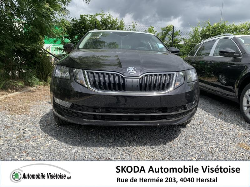 Skoda Octavia Ambition - 1