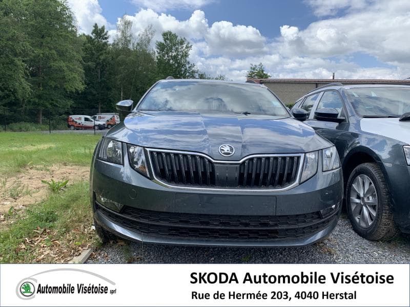 Skoda Octavia Ambition - 1