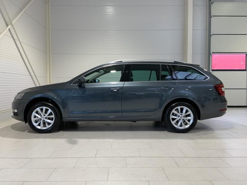 Skoda Octavia Park pilot/CA/BT - 4