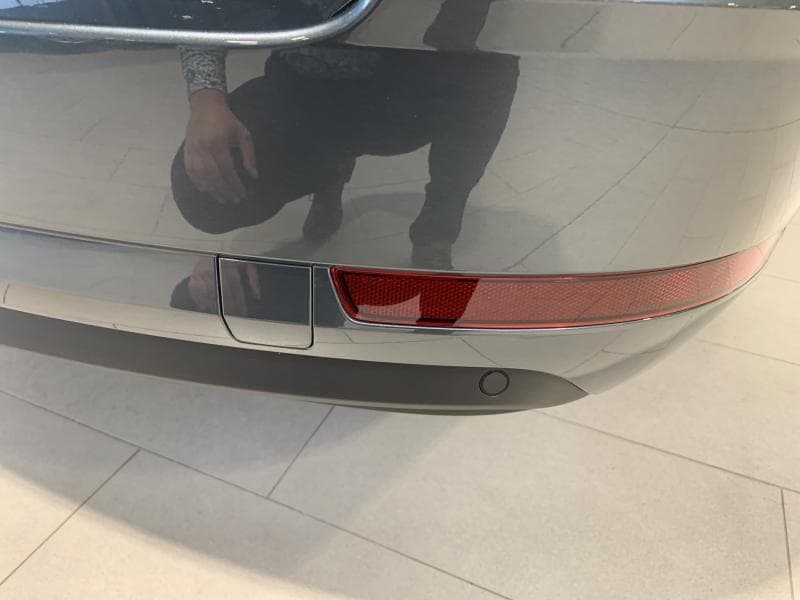 Skoda Octavia Park pilot/CA/BT - 20