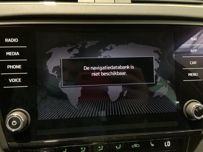 Skoda Octavia Park pilot/CA/BT - 16