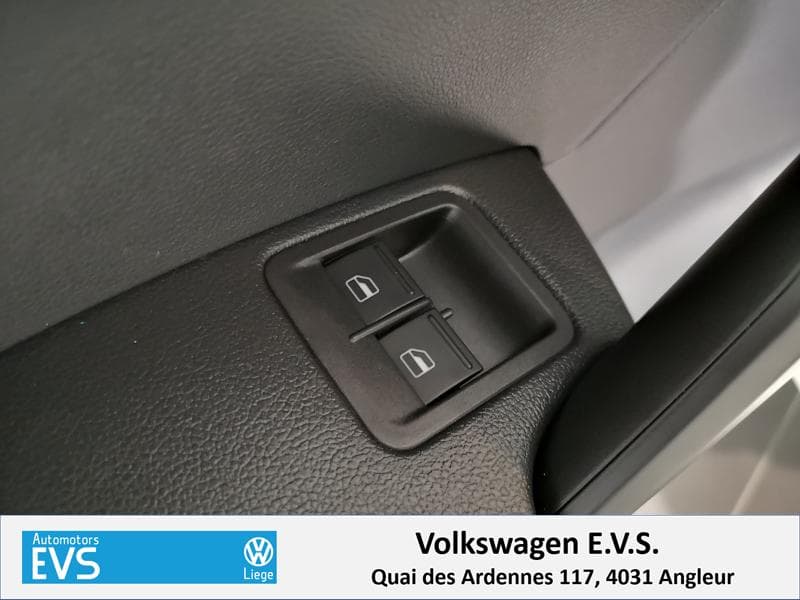 Volkswagen Caddy Fourgon - 20