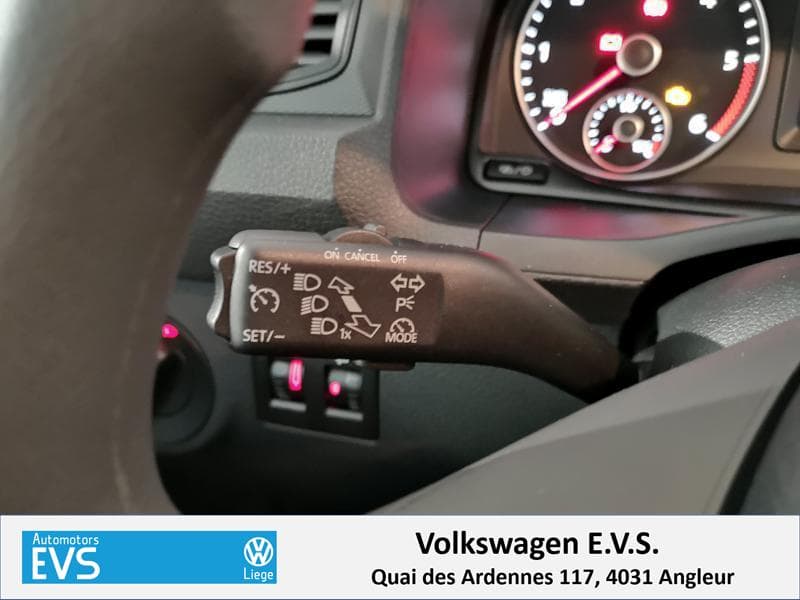 Volkswagen Caddy Fourgon - 12