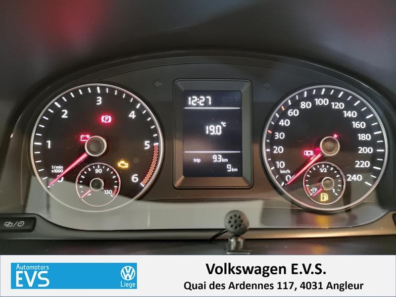 Volkswagen Caddy Fourgon - 11