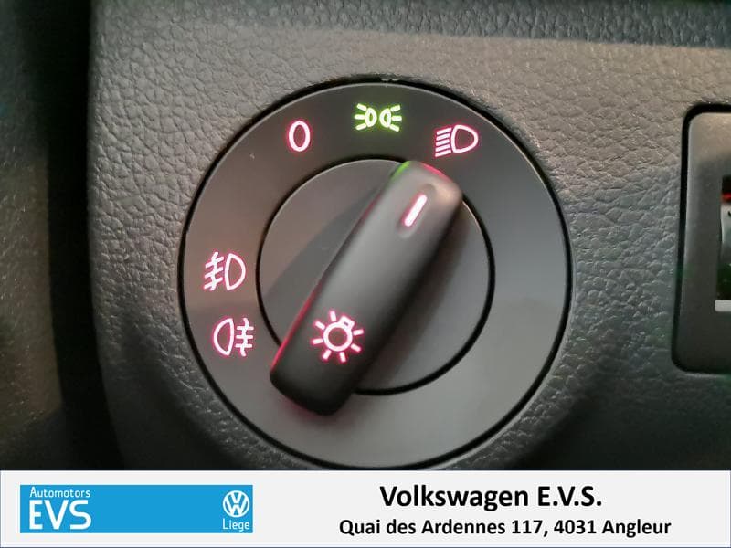 Volkswagen Caddy Fourgon - 18