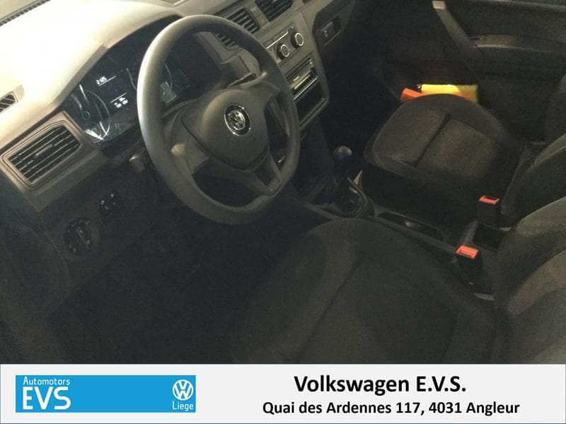 Volkswagen Caddy Fourgon - 8