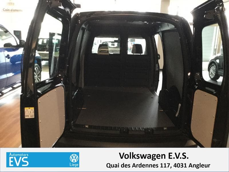 Volkswagen Caddy Fourgon - 6