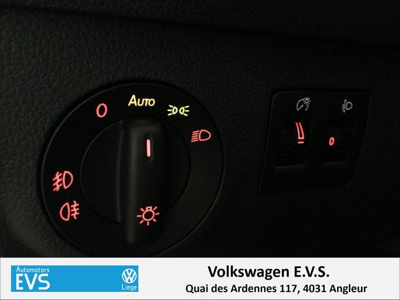 Volkswagen Caddy Fourgon - 13