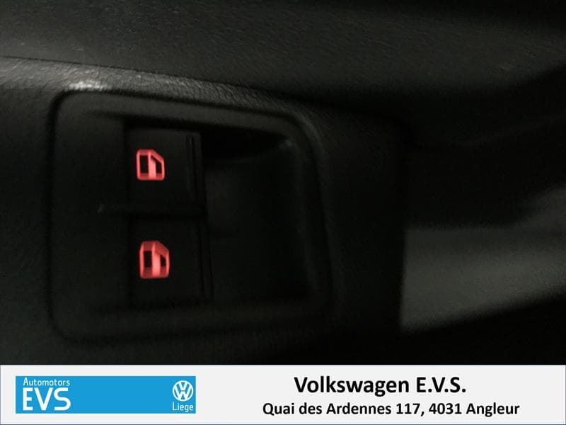 Volkswagen Caddy Fourgon - 14