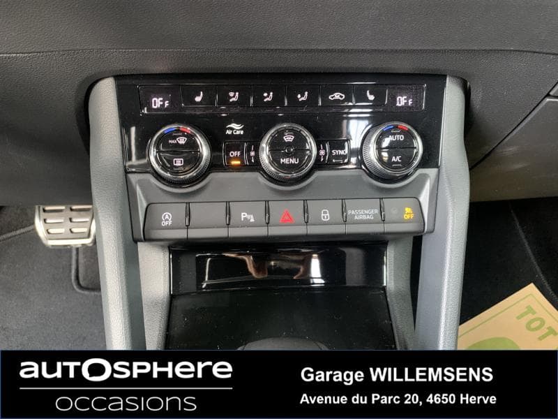 Skoda Karoq Sportline//PANO//LED - 20