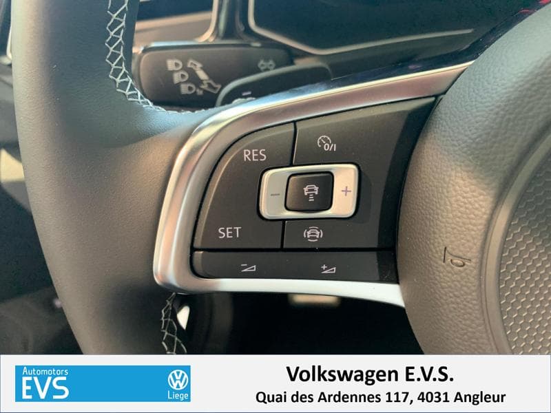 Volkswagen T-Roc Sport - 10