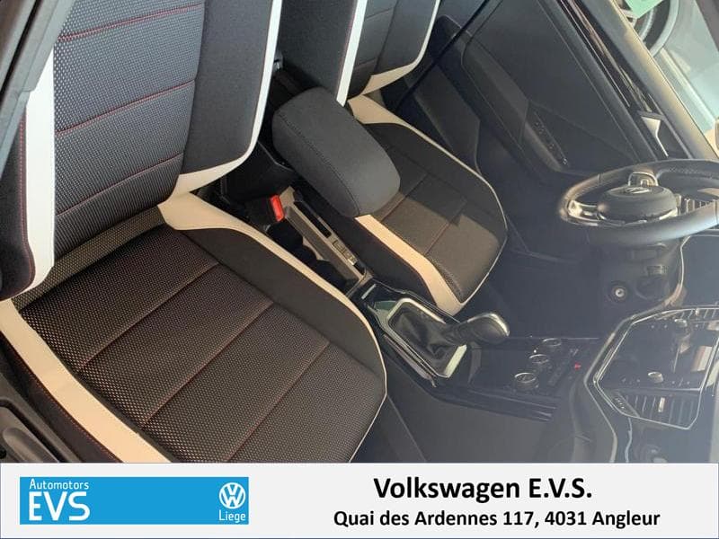 Volkswagen T-Roc Sport - 19