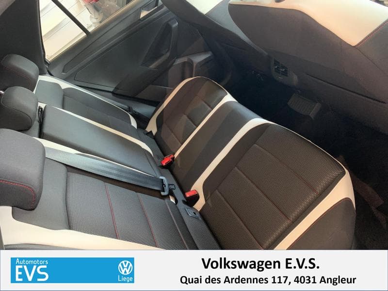 Volkswagen T-Roc Sport - 17
