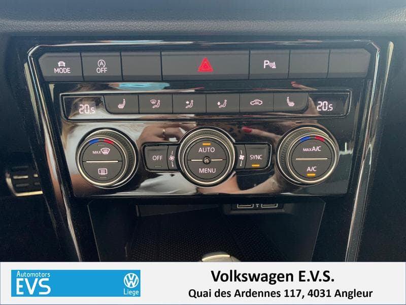 Volkswagen T-Roc Sport - 14