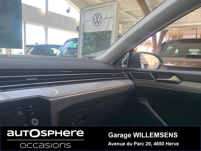 Volkswagen Passat Style LED//DSG//BUSINESS - 24