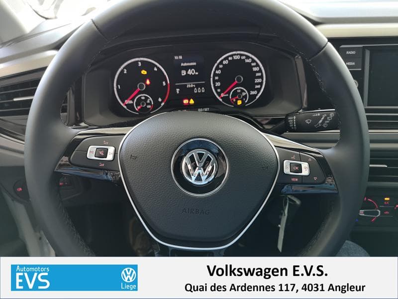 Volkswagen Polo VI Comfortline - 11