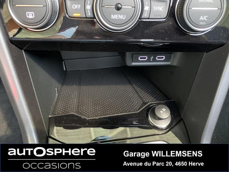 Volkswagen T-Roc STYLE//CAB//GPS - 18