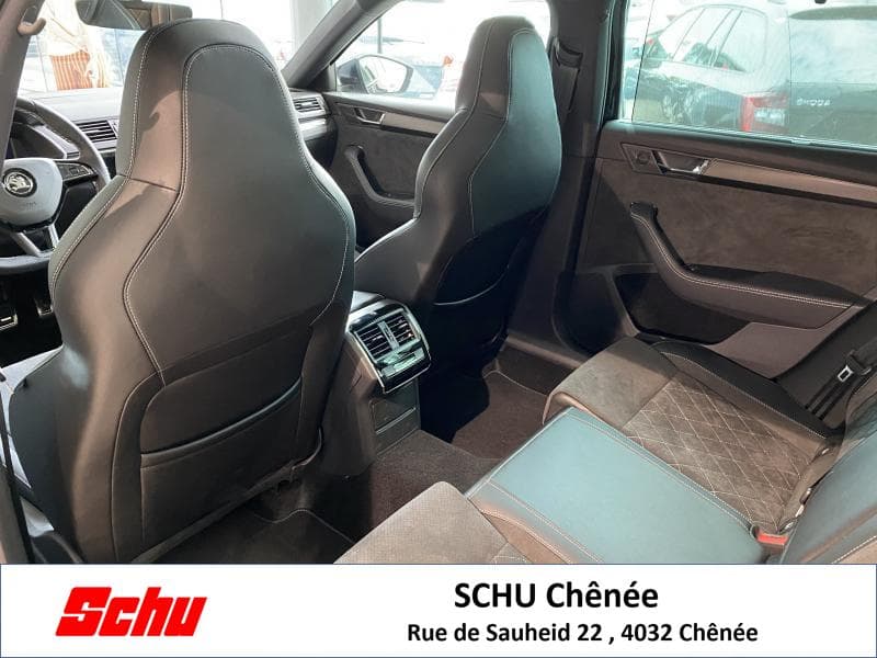 Skoda Superb Sportline - 9
