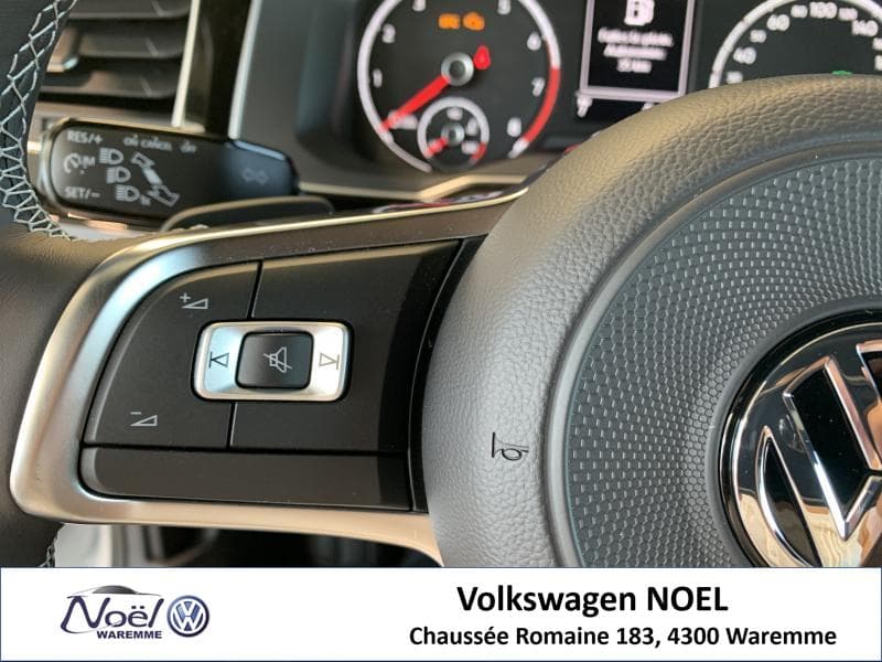 Volkswagen Polo VI Comfortline - 18