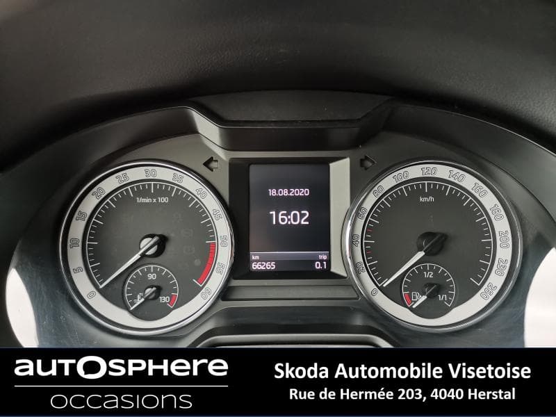 Skoda Octavia Ambition BT GPS - 11