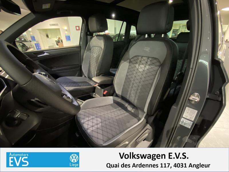 Volkswagen Tiguan Platinum - 11
