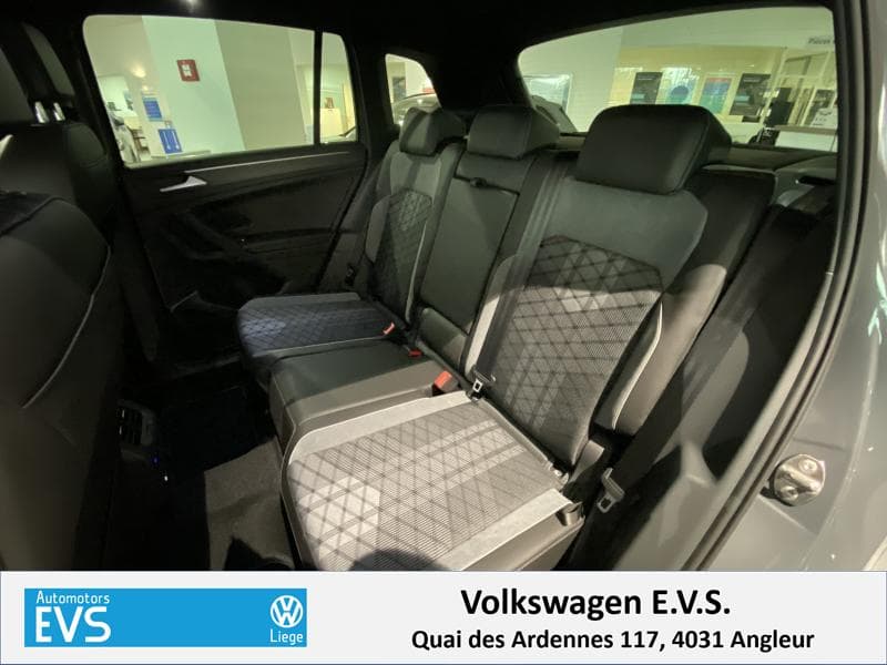 Volkswagen Tiguan Platinum - 12