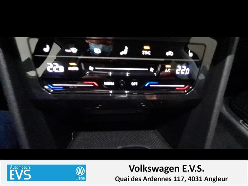 Volkswagen Tiguan Elegance - 16