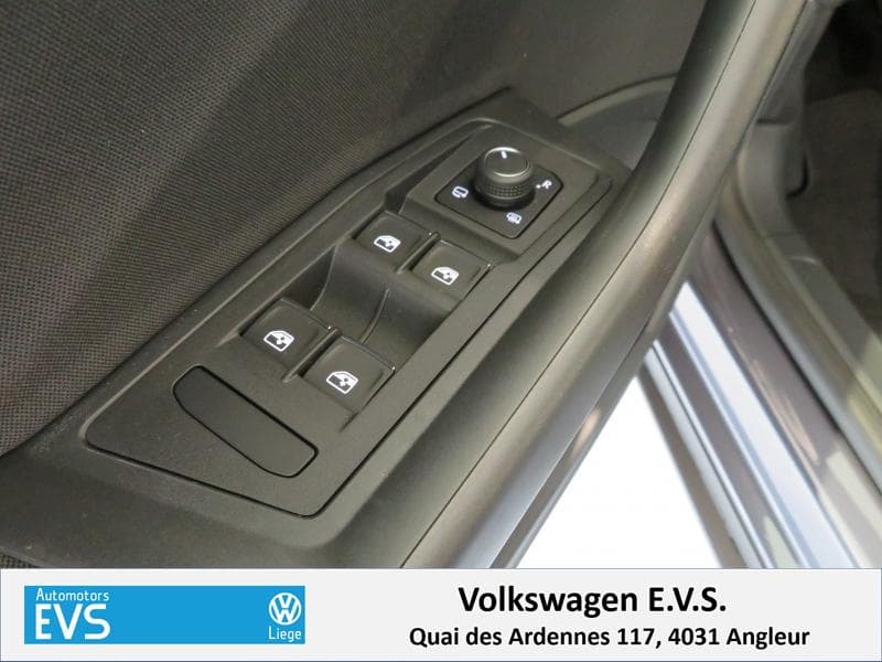 Volkswagen T-Roc Cabriolet Style - 10