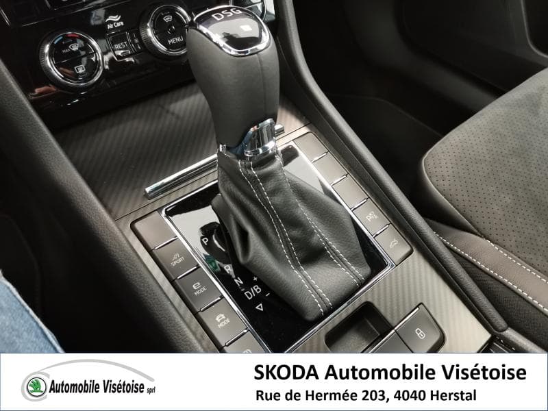 Skoda Superb SportLine iV - 17