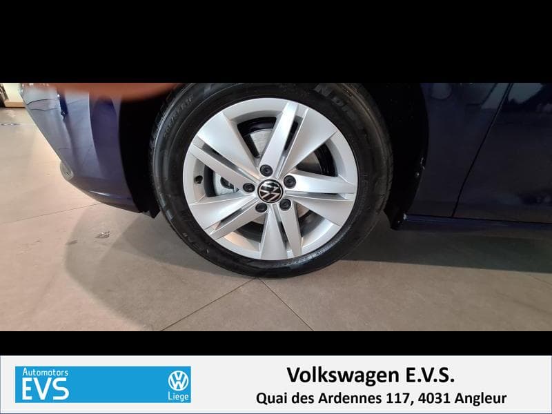 Volkswagen Golf Life - 10