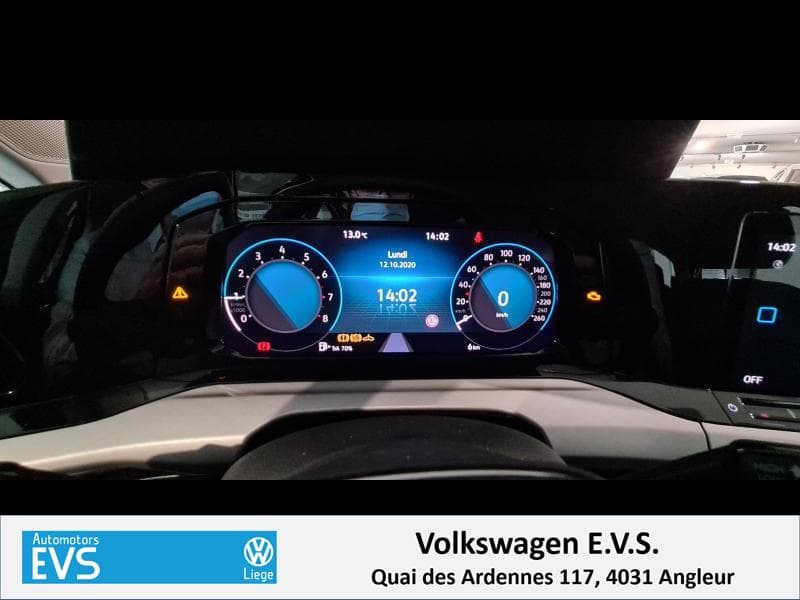 Volkswagen Golf Life - 11